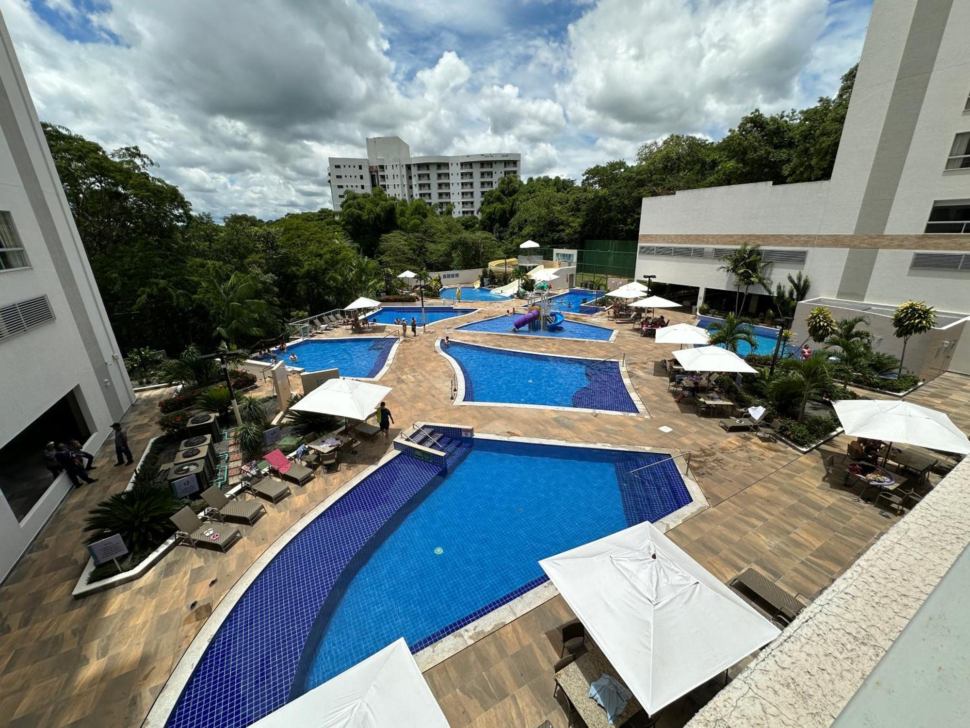 Rio Quente -Flat Park Veredas-Vista paras Piscinas - Margens do Rio Estão Interditadas por Tempo Indeterminado Exterior foto