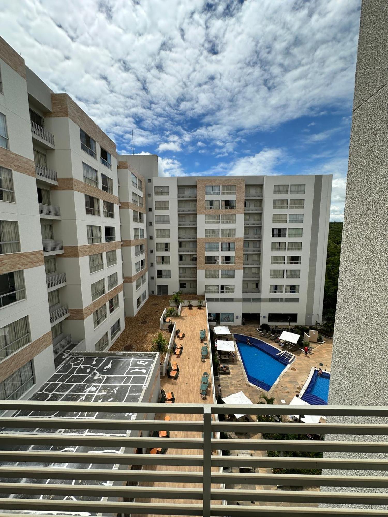 Rio Quente -Flat Park Veredas-Vista paras Piscinas - Margens do Rio Estão Interditadas por Tempo Indeterminado Exterior foto